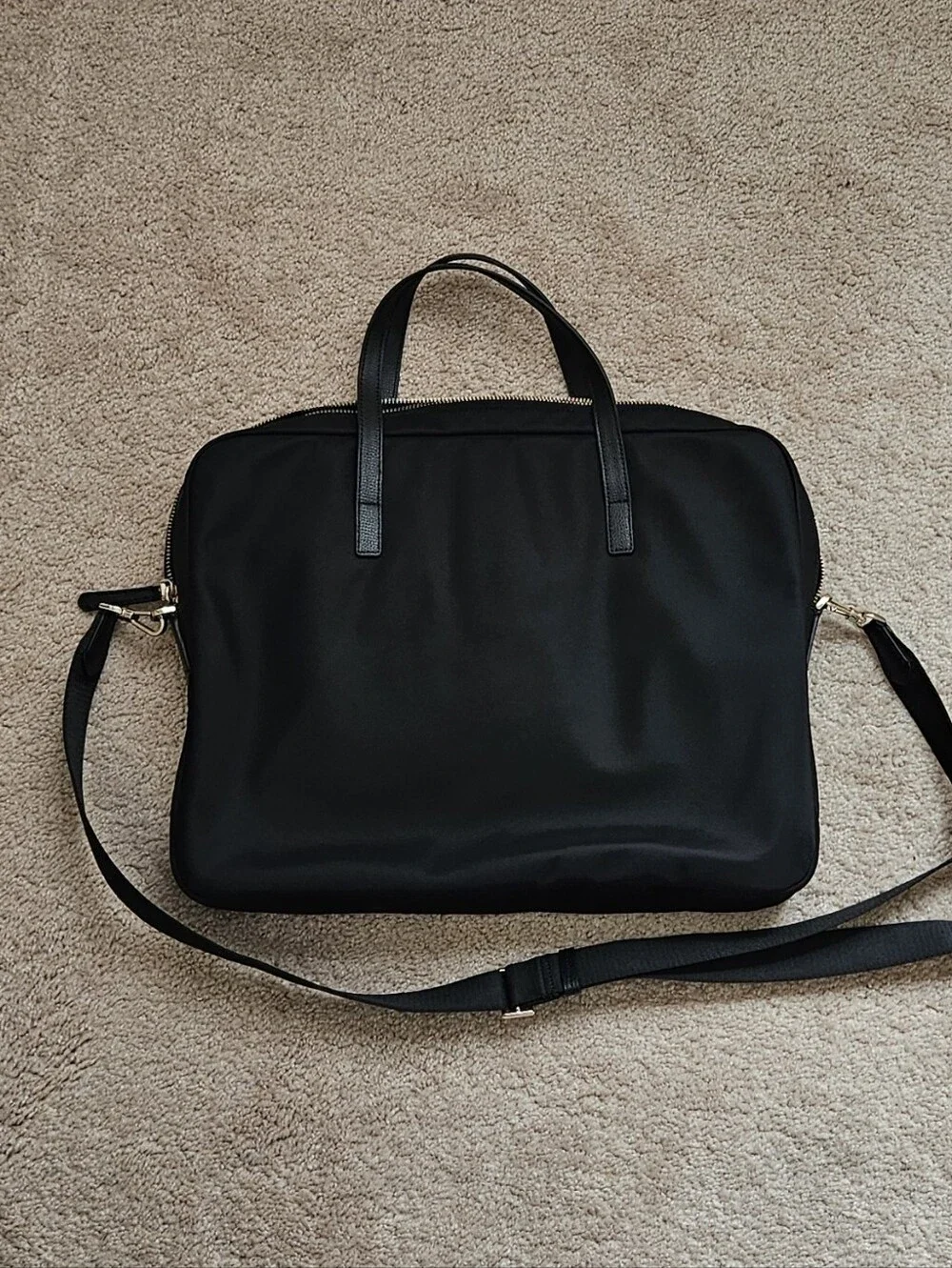 Kate Spade New York Taylor Universal Laptop Bag EUC